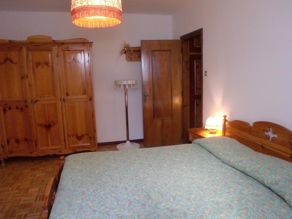 Appartamento Niki Campitello Campitello di Fassa Cameră foto