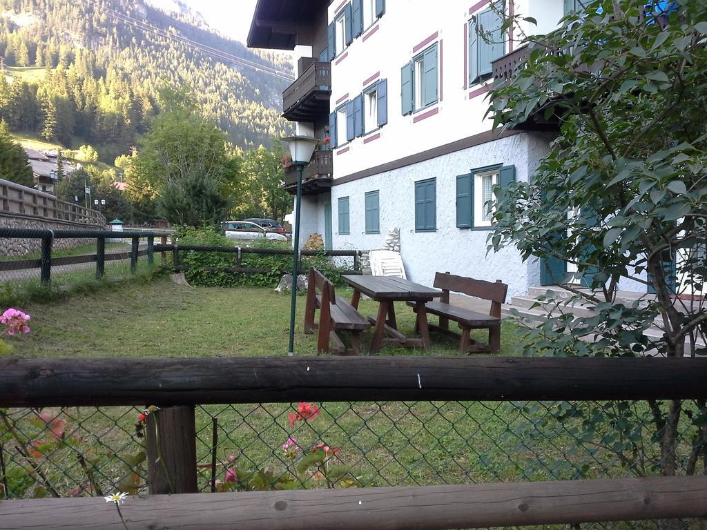 Appartamento Niki Campitello Campitello di Fassa Exterior foto